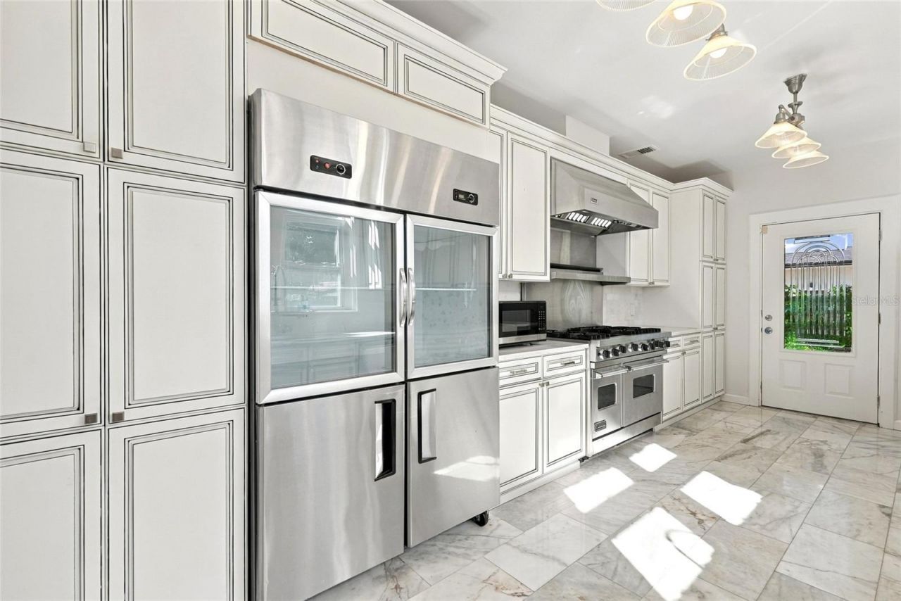 955 39th Avenue N, Saint Petersburg, FL 33703 Photo