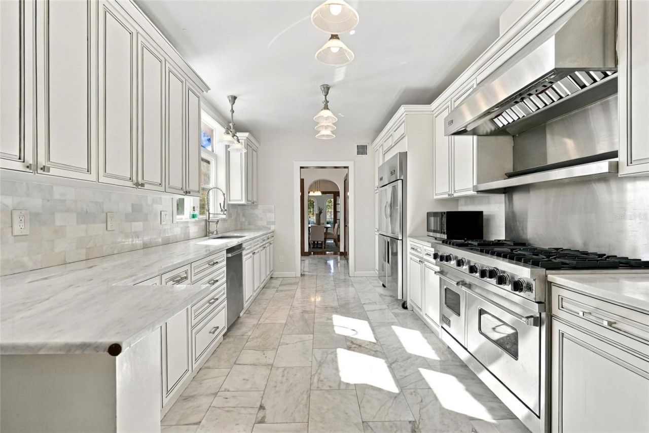 955 39th Avenue N, Saint Petersburg, FL 33703 Photo