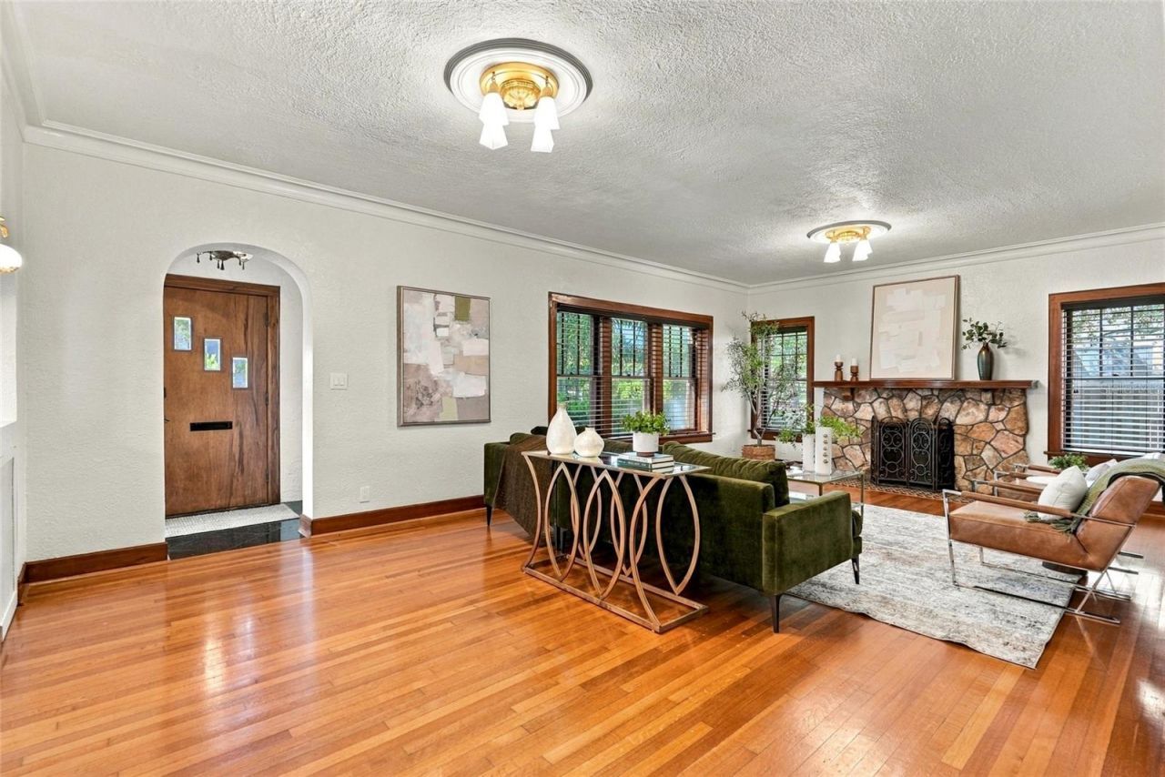955 39th Avenue N, Saint Petersburg, FL 33703 Photo