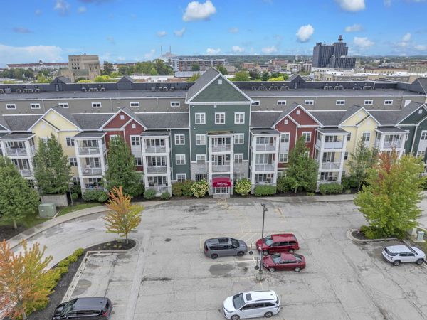 832 N 6th St, Unit 310, Sheboygan, WI 53081