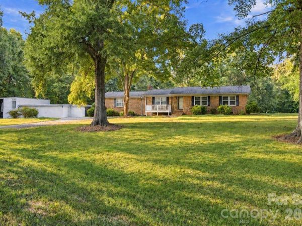 8304 Mccrory Road , Stokesdale, NC 27357