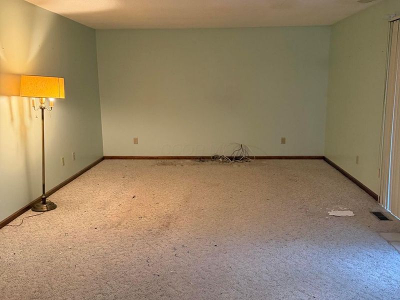 5025 Springdale Boulevard , Hilliard, OH 43026 Photo 11