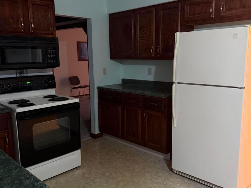 5025 Springdale Boulevard , Hilliard, OH 43026 Photo 2