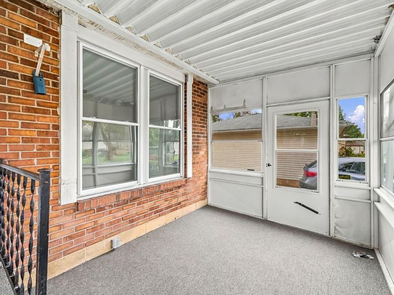 1736 Rebecca Street , Columbus, OH 43219 Photo 4
