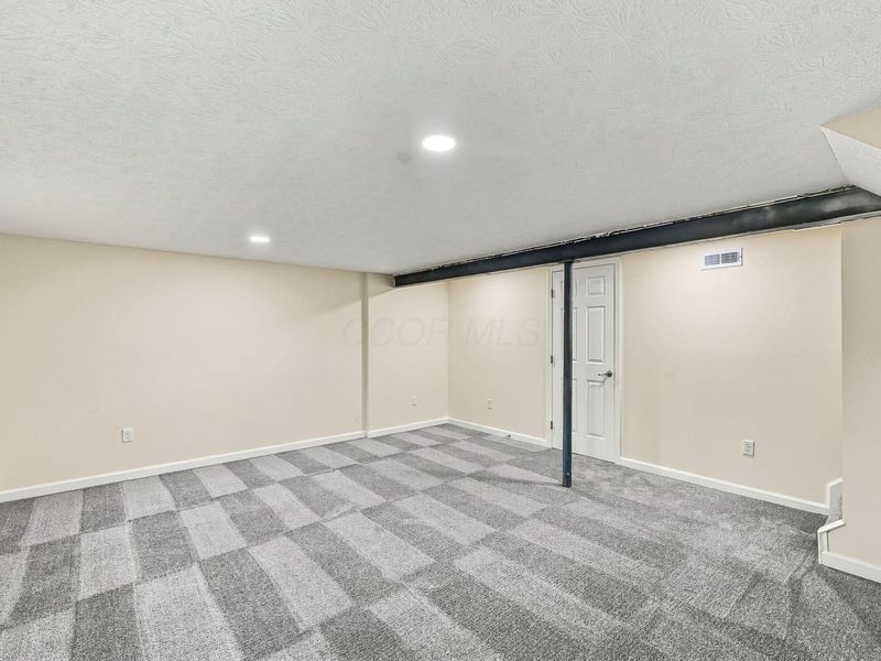 1736 Rebecca Street , Columbus, OH 43219 Photo 41