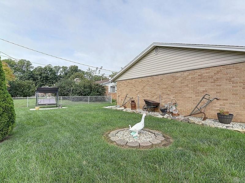 5753 Lily Lane, Dayton, OH 45414 Photo 22