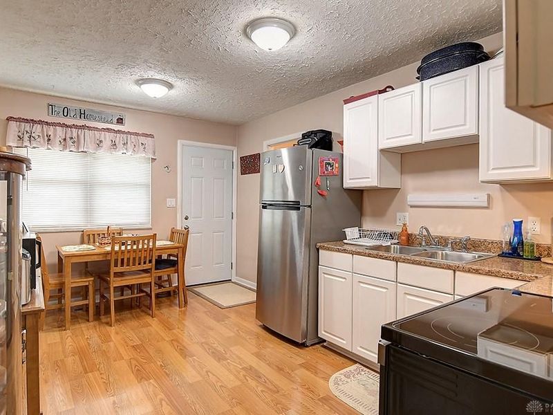 5753 Lily Lane, Dayton, OH 45414 Photo 8