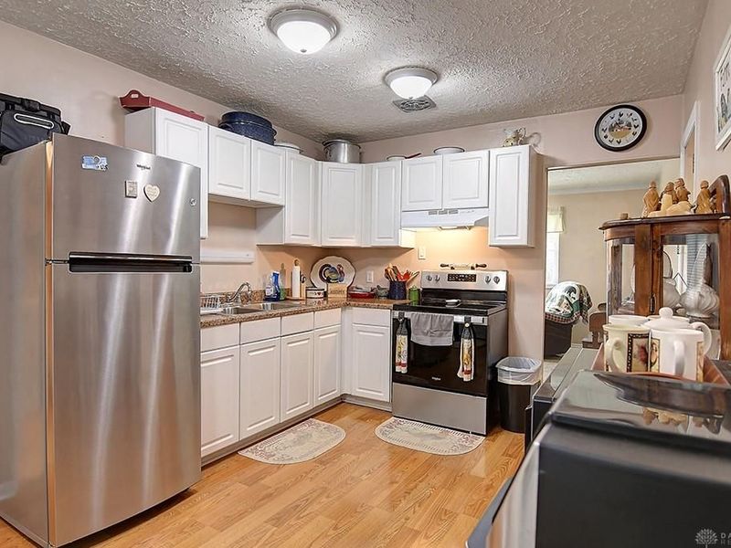 5753 Lily Lane, Dayton, OH 45414 Photo 9