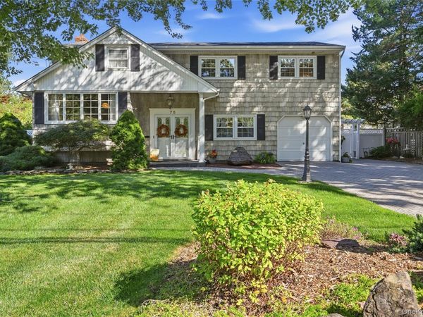 75 Bayview Drive , Oakdale, NY 11769