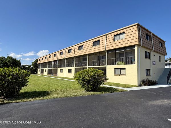 7101 Ridgewood Avenue , Unit 104, Cape Canaveral, FL 32920