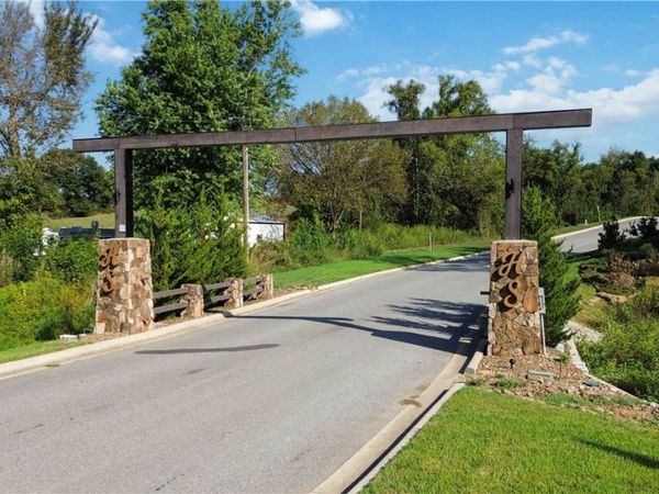 11333 Stillhouse Springs , Bentonville, AR 72713