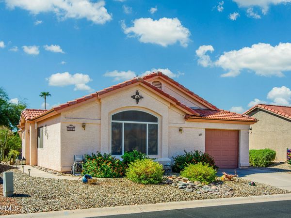1697 E LINDRICK Drive, Chandler, AZ 85249