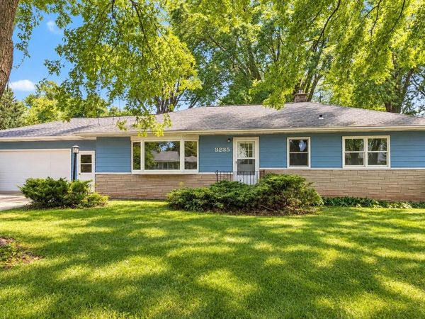 3235 N MORRISON STREET, Appleton, WI 54911