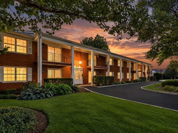 775 Pershing Avenue , Unit 1-A, Glen Ellyn, IL 60137