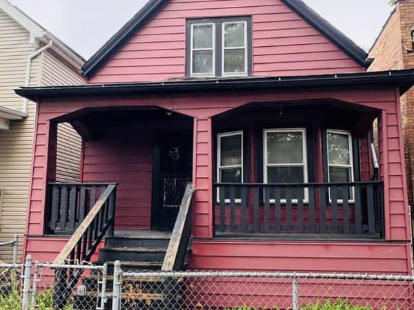 4934 W Iowa Street , Chicago, IL 60651