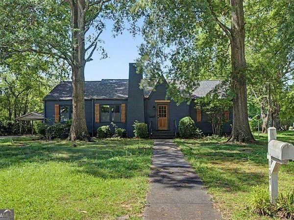 107 W Fairmount Avenue, Cedartown, GA 30125