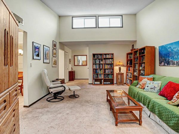 2680 Oxford Street N, Unit 145, Roseville, MN 55113