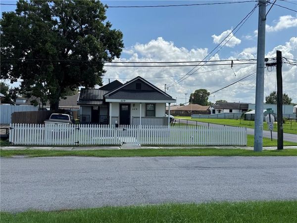 529 LAROUSSINI Street , Westwego, LA 70094