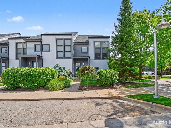 2114 New Town Drive NE, Grand Rapids, MI 49525