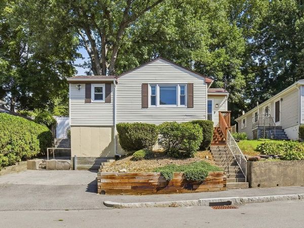 19 Harold St, Worcester, MA 01504