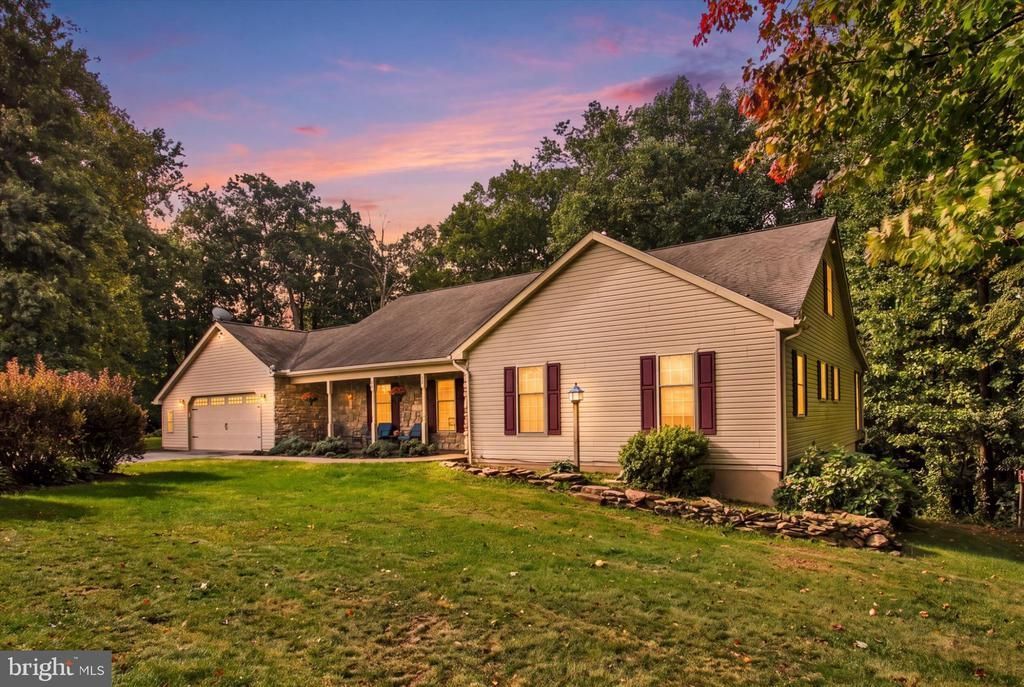 27 SERENITY LANE, BROGUE, PA 17309