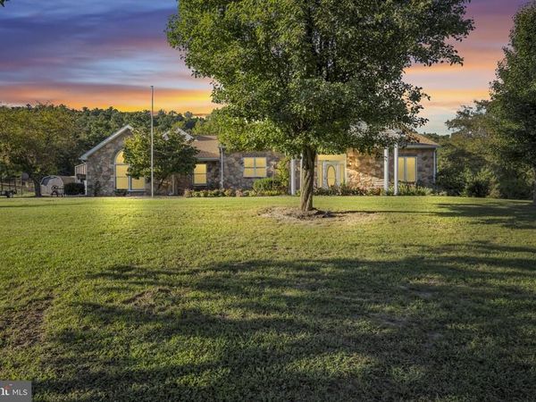 1195 FOX HOLLOW ROAD , SHERMANS DALE, PA 17090