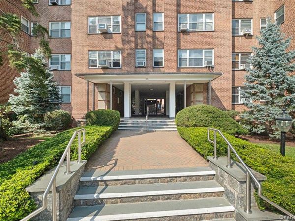 235 Garth Road, Unit C4E, Scarsdale, NY 10583