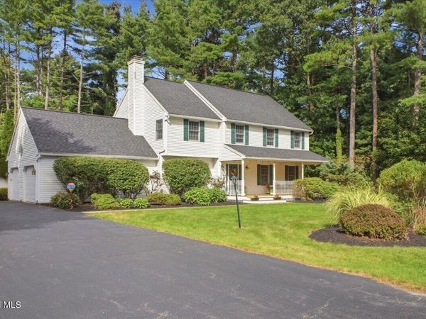 39 Algonquin Drive, Queensbury, NY 12804
