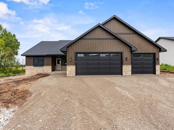 3869 VAN LANEN ROAD, Green Bay, WI 54311