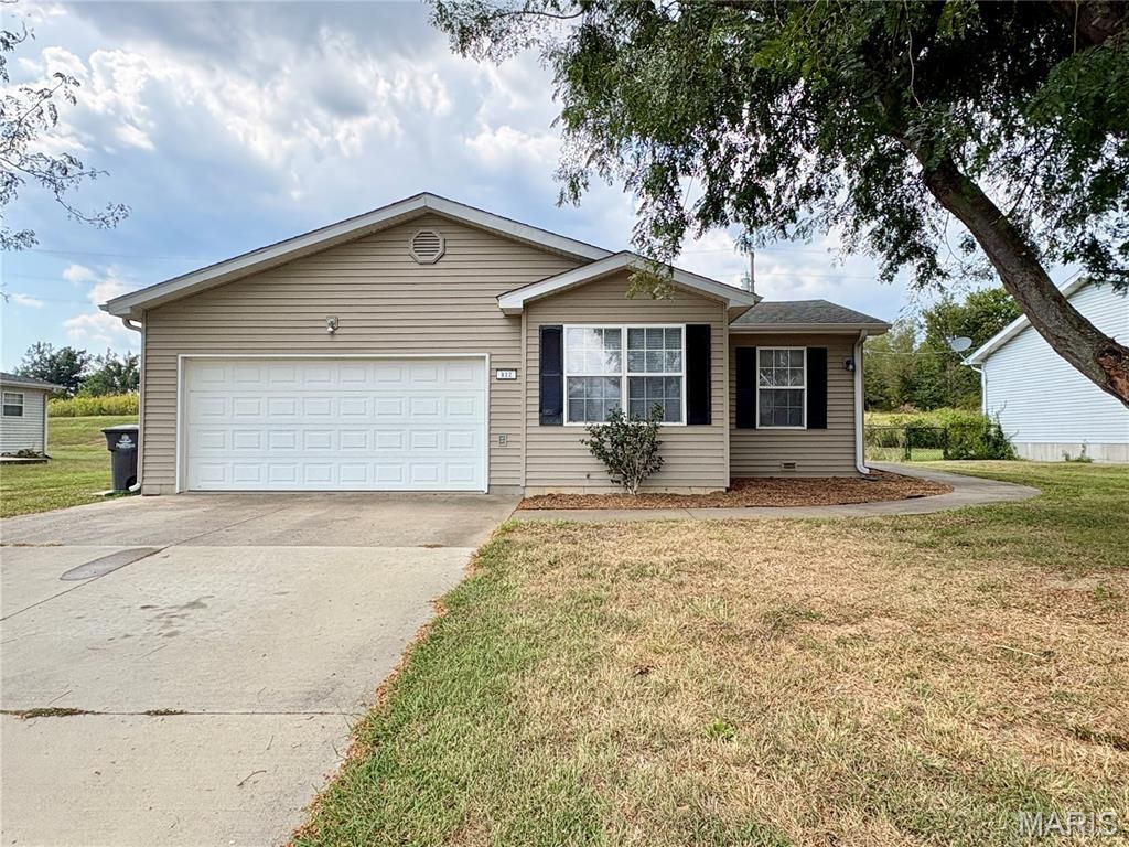 822 Trade Winds Drive, Perryville, MO 63775 Main Photo