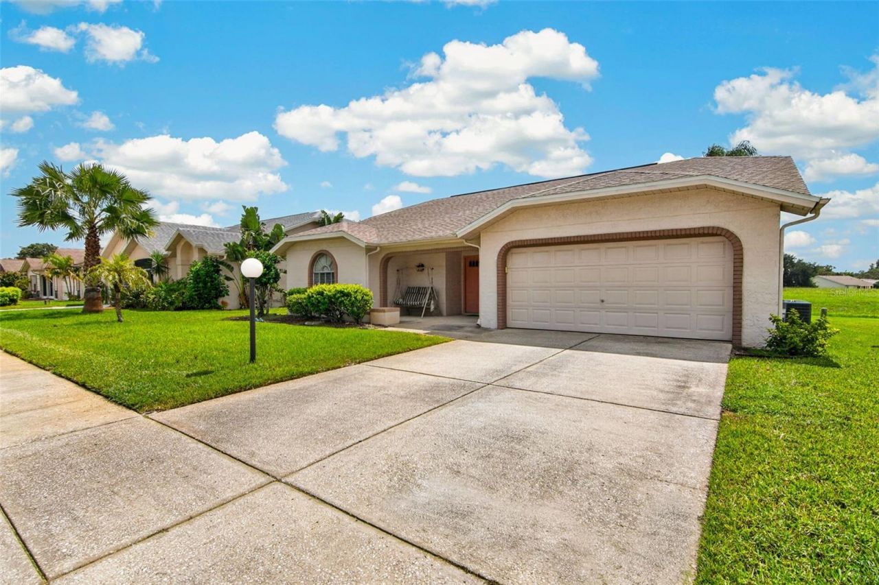 10707 Fallen Leaf Lane , Port Richey, FL 34668 Photo