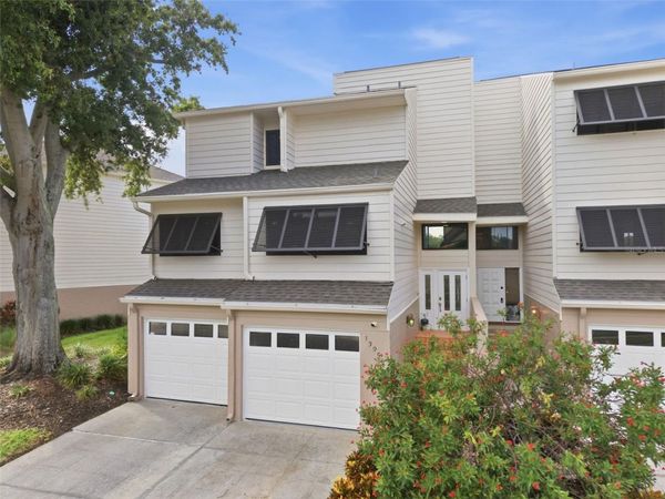 13956 LAKE POINT DRIVE , CLEARWATER, FL 33762