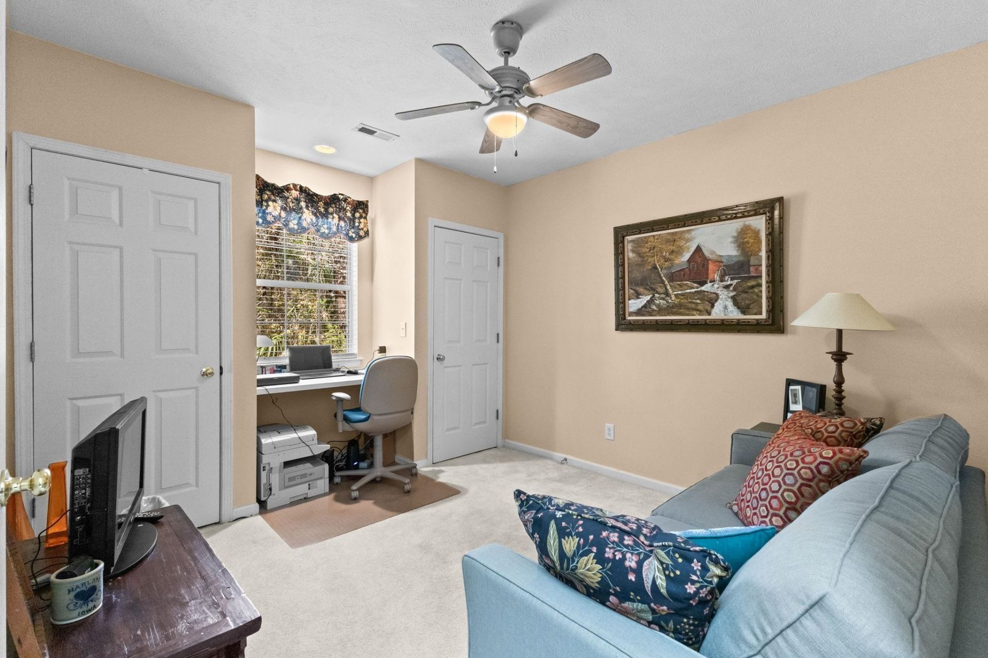 4540 Eastport Blvd.  Photo 30