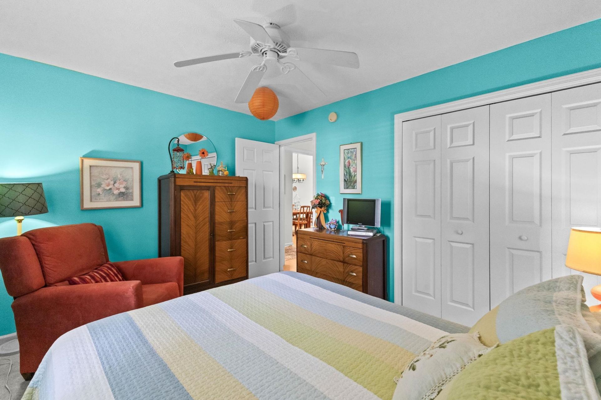 4540 Eastport Blvd.  Photo 32