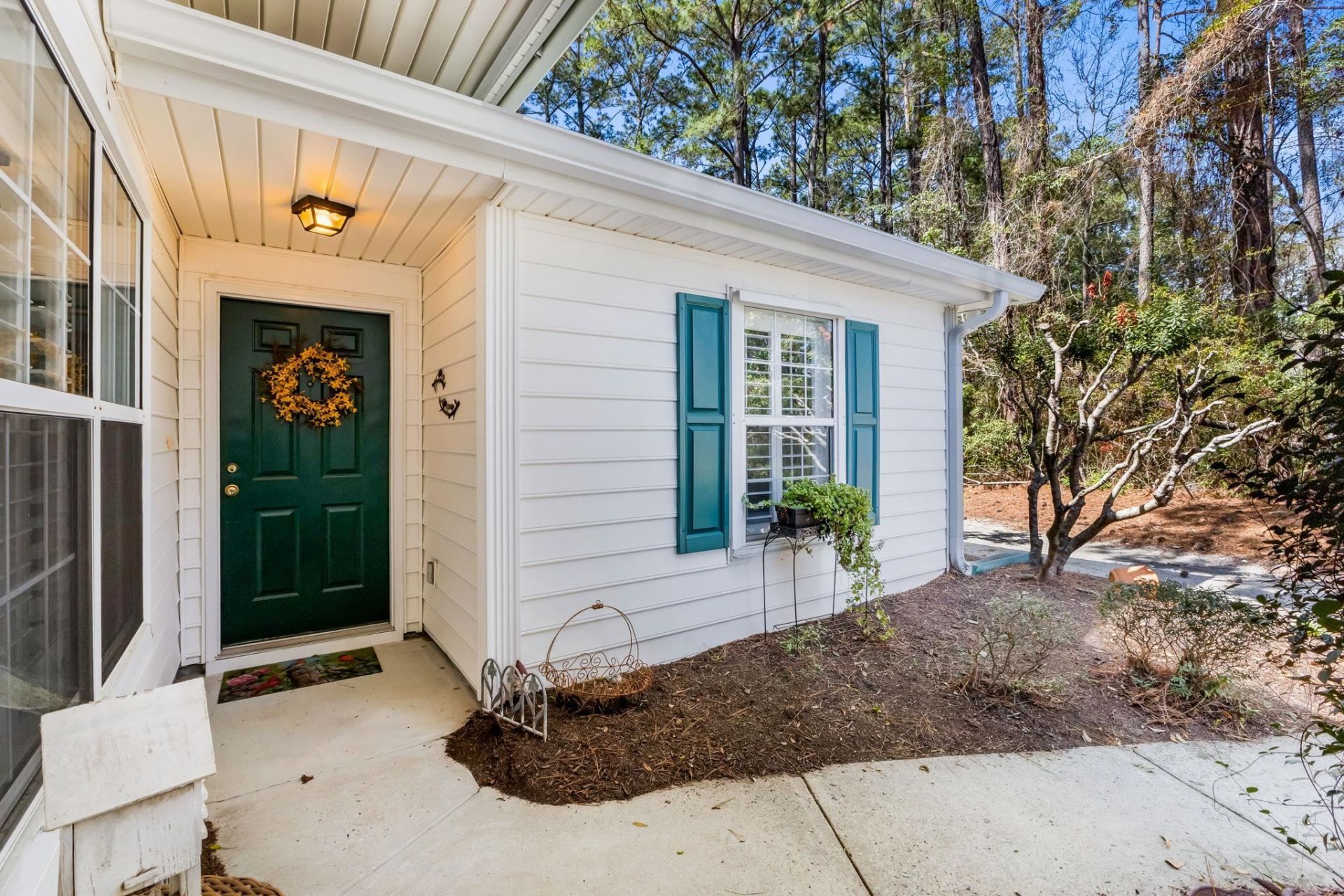 4540 Eastport Blvd.  Photo 7