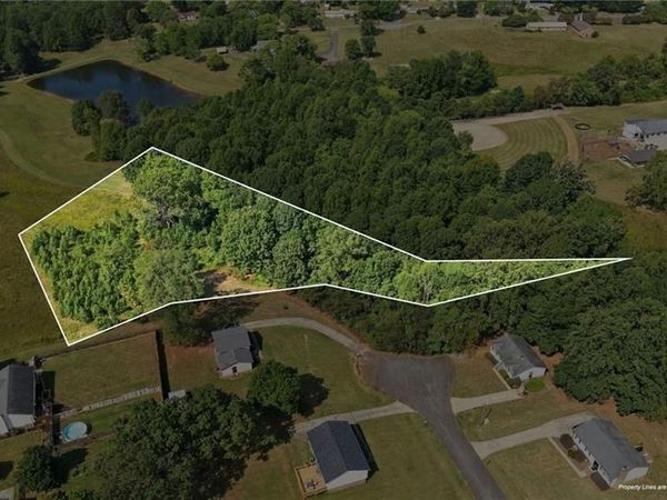 3337 Coventry Forest Lane , King, NC 27021