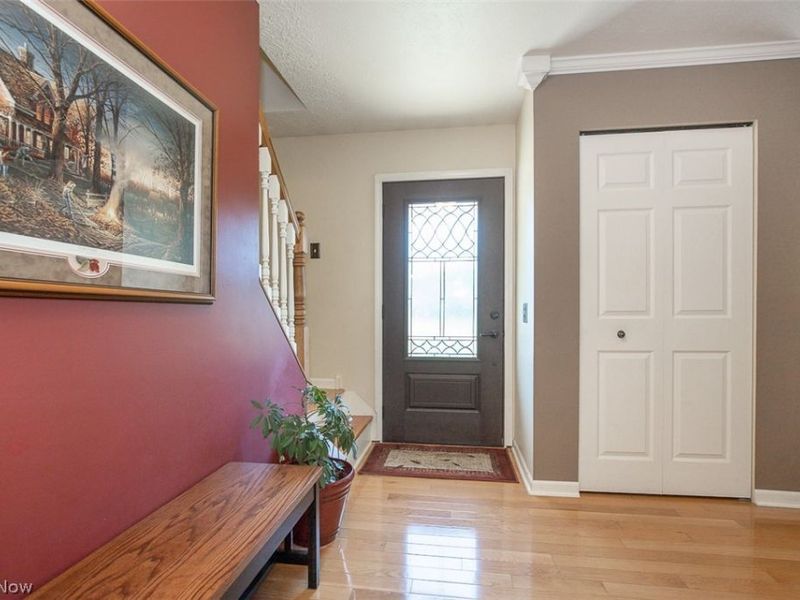 905 Hampton Drive, Macedonia, OH 44056 Photo 3