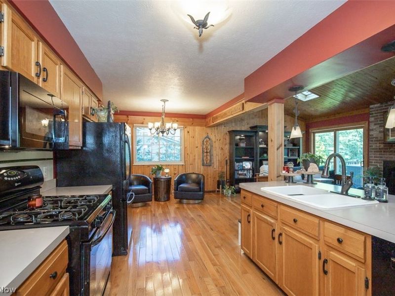 905 Hampton Drive, Macedonia, OH 44056 Photo 8