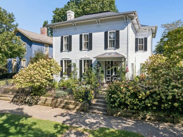 141 E Wheeling Street , Lancaster, OH 43130