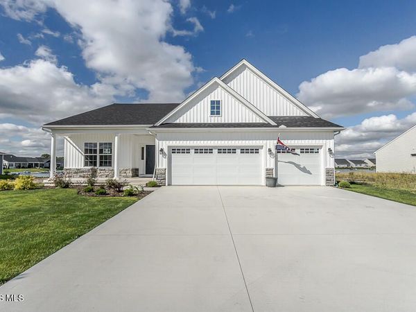 3701 Sanibel Drive, Sylvania, OH 43560