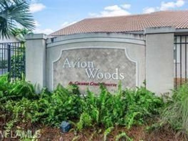 3505 Avion Woods CT , Unit 904, NAPLES, FL 34104
