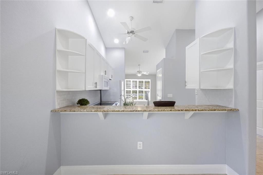 3505 Avion Woods Ct, Unit 904, Naples, FL 34104 Photo