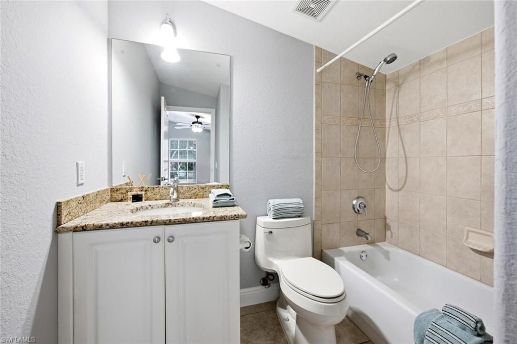 3505 Avion Woods Ct, Unit 904, Naples, FL 34104 Photo