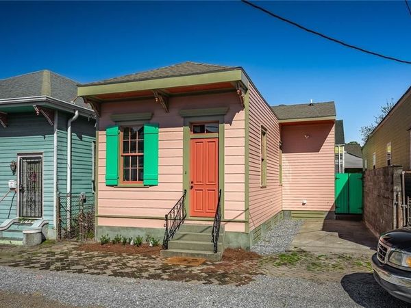1127 MUSIC Street , New Orleans, LA 70117