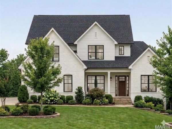 556 Graeser Road , Creve Coeur, MO 63141