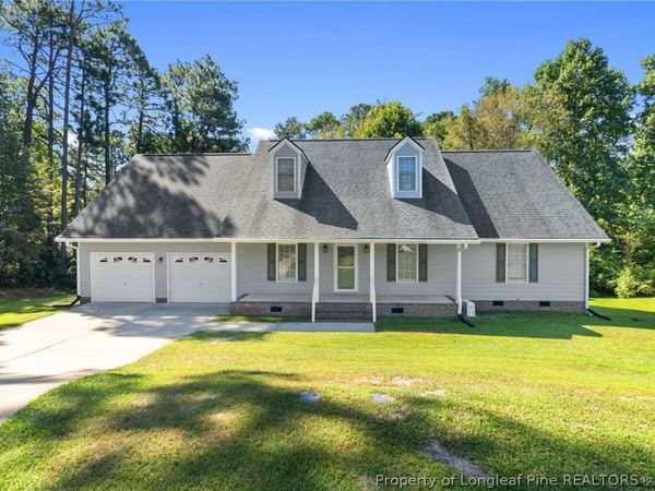 845 Larkspur Drive, Fayetteville, NC 28311