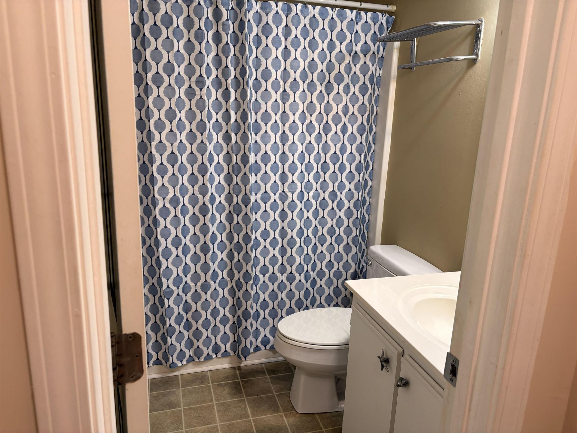4990 Windsor Green Way Photo 18