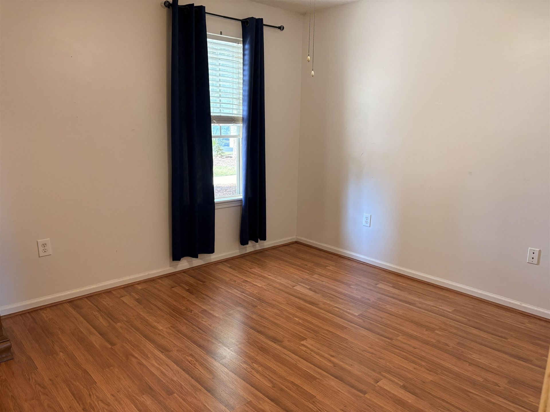 4990 Windsor Green Way Photo 7