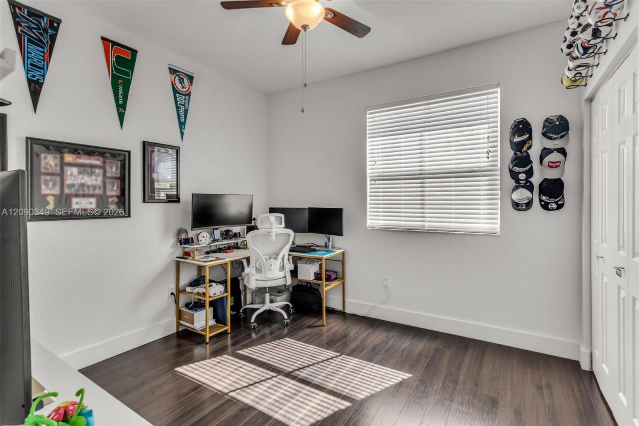 1002 NE 41st Pl , Homestead, FL 33033 Photo