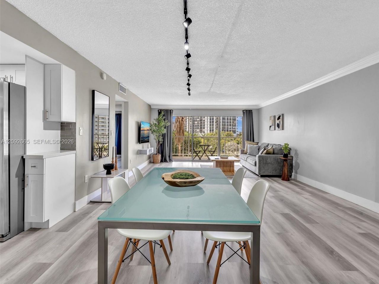 200 178th Dr, Unit 510, Sunny Isles Beach, FL 33160 Photo